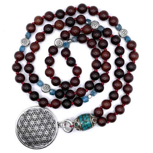 Collana Mala in apatite e legno di noce