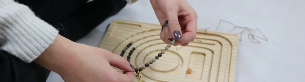 Folliamala Malaketten und Armbänder aus Edelsteinen